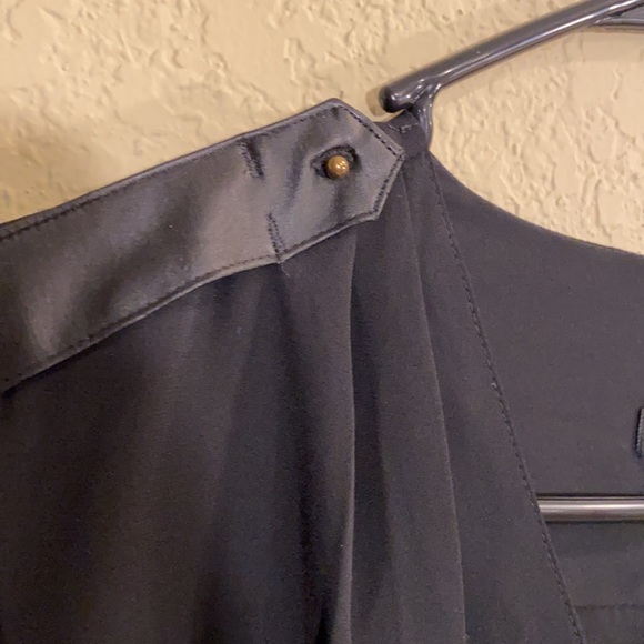 Express black top - Picture 3 of 3